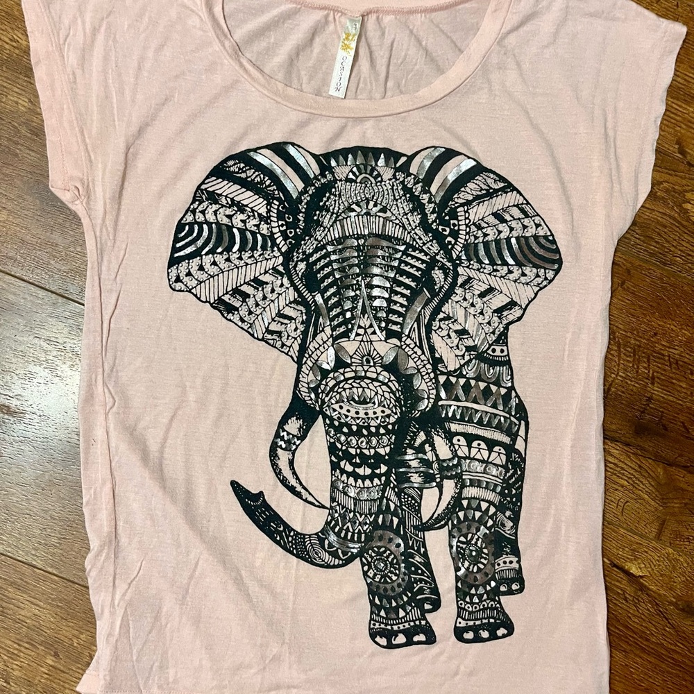 Ocasion Light Pink Tee with Black Graphic